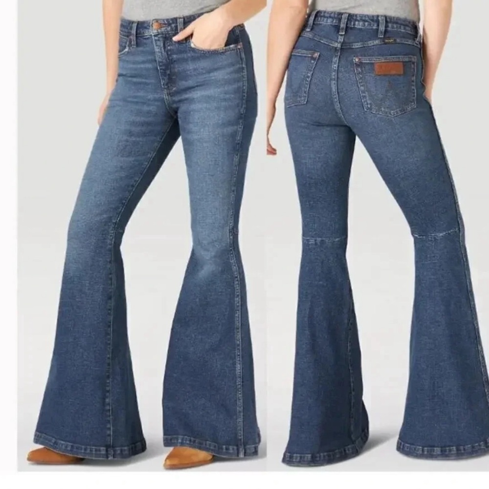 Wrangler retro women’s flare western jeans size 25X30 cowgirl rodeo jeans NWT